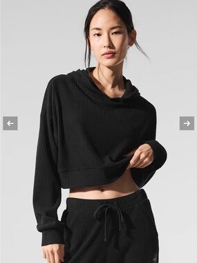 ALO Yoga Muse Ribbed Cropped Hoodie Sweater